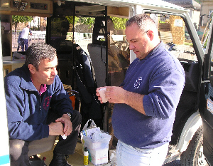 le dr riton blessé et notre ambulancier infirmier de choc bruno